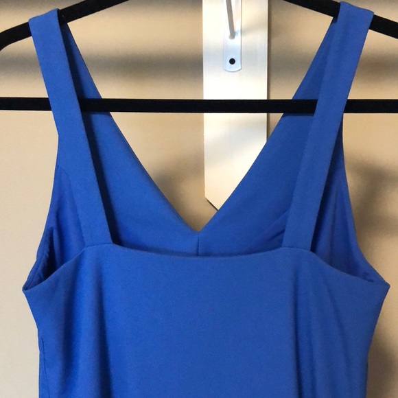 Banana Republic sheath dress with tulip hem - Picture 4 of 5